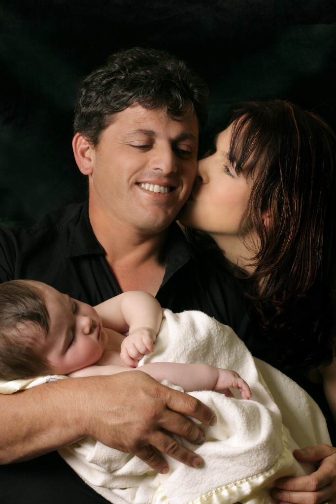 baby with parents